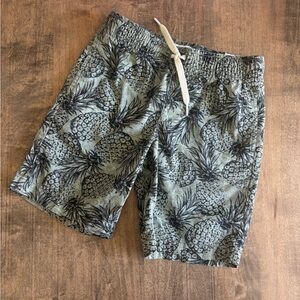 Boys Old Navy Green & Black Pineapple Drawstring Shorts 100% Cotton / Size 6-7